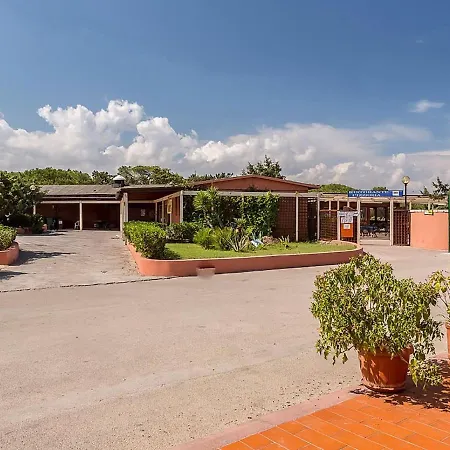 Pleasant Mobile Home In Sorso With Shared Pool *