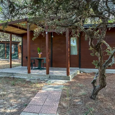 Pleasant Mobile Home In Sorso With Shared Pool Dom wakacyjny Sorso